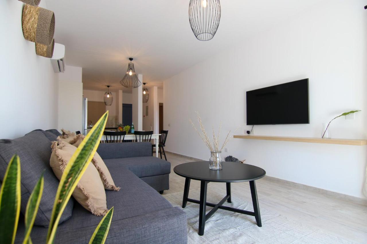 شقة Phaedrus Living: Seaside Luxury Flat Limnaria 152 بافوس المظهر الخارجي الصورة
